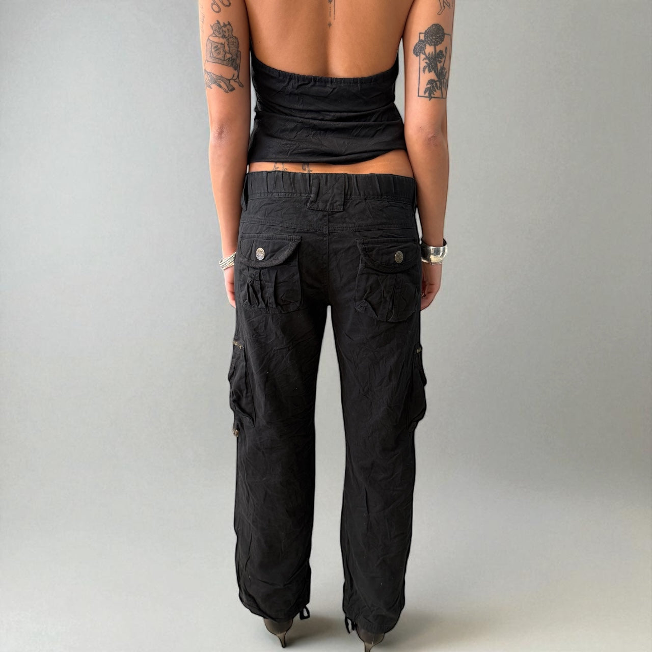 Black Wide-Leg Cargo Pants